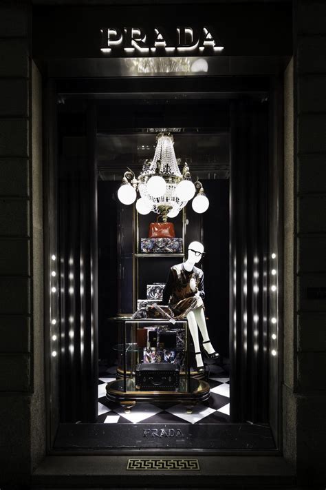 prada christmas window display|Printemps Christmas Window Display 2013 .